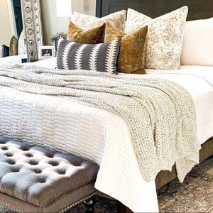 Oversize Woven Lumbar Pillow